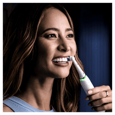 Oral-B iO Series 10 električna zobna ščetka, Stardust White