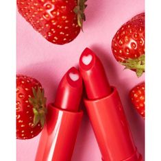 Essence Heart Core Fruity Lip Balm negovalnen balzam za ustnice 3 g Odtenek 02 sweet strawberry