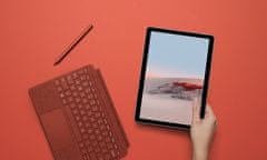 Microsoft ovitek s tipkovnico za Surface Go Type Cover (Poppy Red), CZ&SK KCS-00090 - Odprta embalaža
